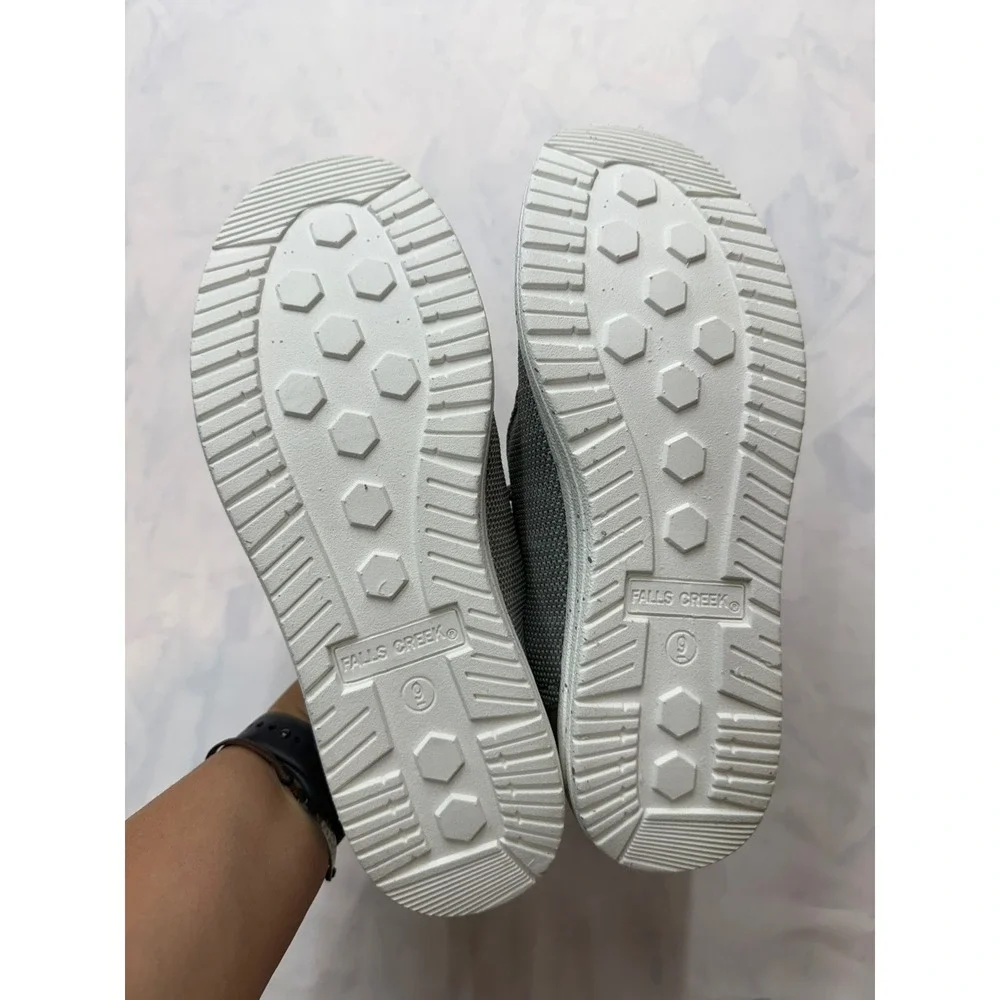 FALLS CREEK $45 Mens 9 Gray White Enzo Slip On Casual Memory Foam Shoes FC2